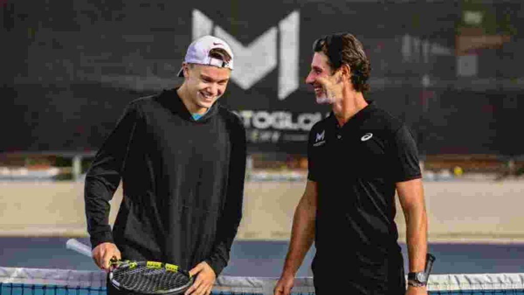 Patrick Mouratoglou with Holger Rune