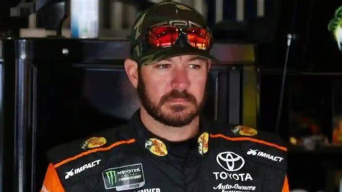 “Hot damn that’s ugly”- NASCAR Twitter reacts to Martin Truex Jr. 2023 primary paint scheme